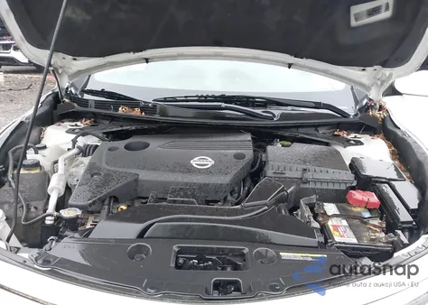 2015 Nissan Altima 2.5 S z USA, uszkodzony, nr VIN 1N4AL3AP4FC252355